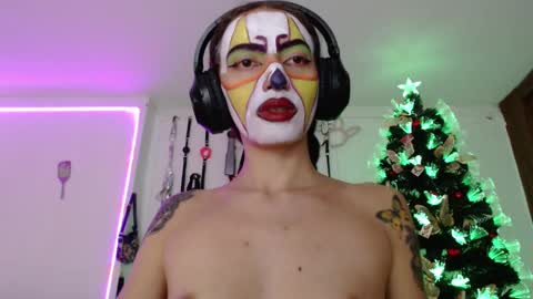 Snapshot of eloise_brown_ chatting on 12.28.24 Chelsea Please help me to reach 100 thumbs up online show from 12.28.24