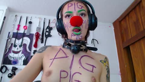 Snapshot of eloise_brown_ chatting on 02.27.25 Chelsea Please help me to reach 100 thumbs up online show from 02.27.25