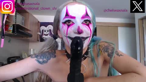 Snapshot of eloise_brown_ chatting on 09.13.25 Chelsea Please help me to reach 100 thumbs up online show from 09.13.25