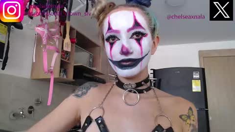 Chelsea  Please help me to reach 100 thumbs up online show from 09.20.25