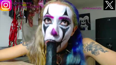 Chelsea  Please help me to reach 100 thumbs up online show from 09.24.25