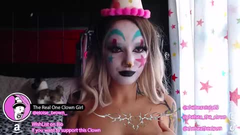 Snapshot of eloise_brown_ chatting on 02.17.26 Chelsea Please help me to reach 100 thumbs up online show from 02.17.26