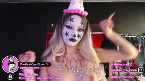 Snapshot of eloise_brown_ chatting on 02.20.26 Chelsea Please help me to reach 100 thumbs up online show from 02.20.26