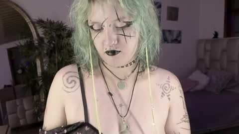 Eloise  . online show from 05.13.26
