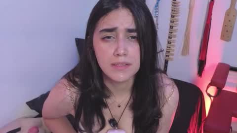 Snapshot of elowen_halley1 chatting on 02.04.26 elowen_halley1 online show from 02.04.26