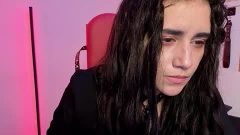 Snapshot of elowen_halley1 chatting on 02.23.26 elowen_halley1 online show from 02.23.26