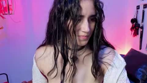 elowen_halley1 online show from 03.13.26