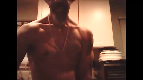 Snapshot of elparador chatting on 02.01.25 El Parador online show from 02.01.25