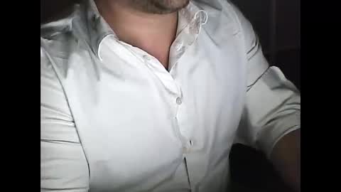 Snapshot of elpeladilla chatting on 11.08.25 elpeladilla online show from 11.08.25