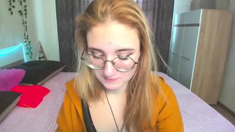 Elsa  online show from 12.25.24