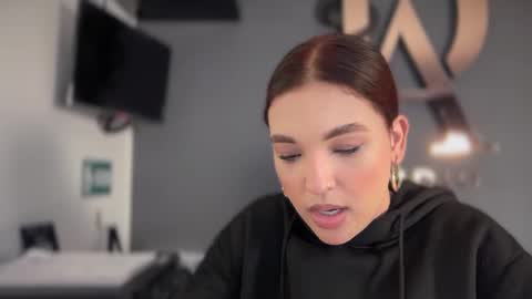  ELSA  online show from 09.29.25