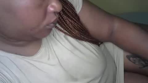 Snapshot of elsie_scott chatting on 02.23.26 elsie_scott online show from 02.23.26