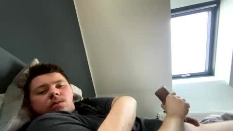 Snapshot of eltat_75 chatting on 02.28.25 eltat_75 online show from 02.28.25