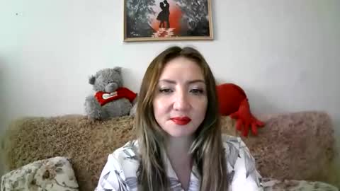 Snapshot of elvinasweet chatting on 10.10.25 ElvinaSweet online show from 10.10.25