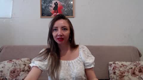 Snapshot of elvinasweet chatting on 06.04.26 ElvinaSweet online show from 06.04.26