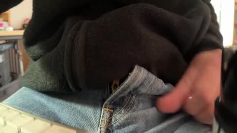 Snapshot of elvis_is_king chatting on 12.21.24 Elvis online show from 12.21.24