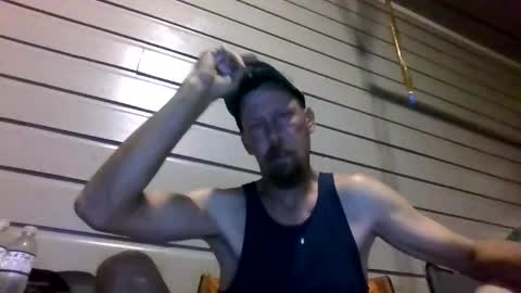 elwooood7 online show from 10.04.25