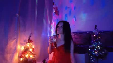 Elisa online show from 12.31.24