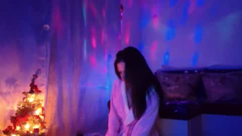 Elisa online show from 01.06.25