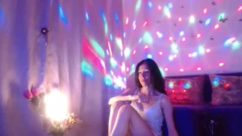 Snapshot of elysasun chatting on 04.18.26 Elisa online show from 04.18.26