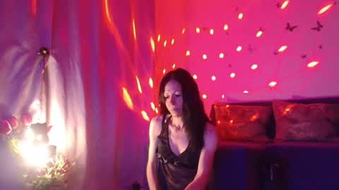Snapshot of elysasun chatting on 07.06.26 Elisa online show from 07.06.26