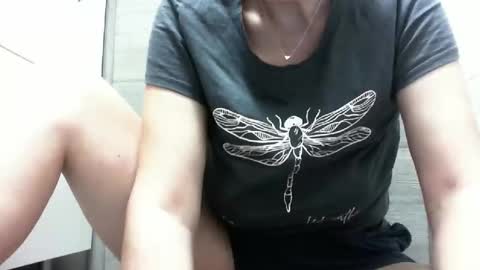 Snapshot of elyseblue chatting on 09.12.25 elyseblue online show from 09.12.25