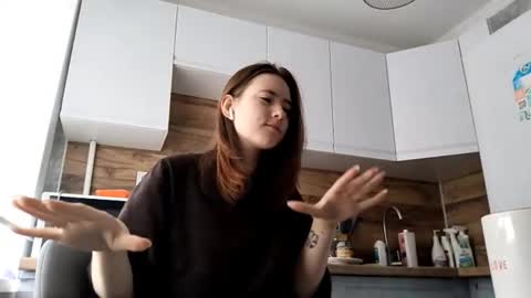 Snapshot of elysemaldonaldo chatting on 10.09.25 Luna online show from 10.09.25