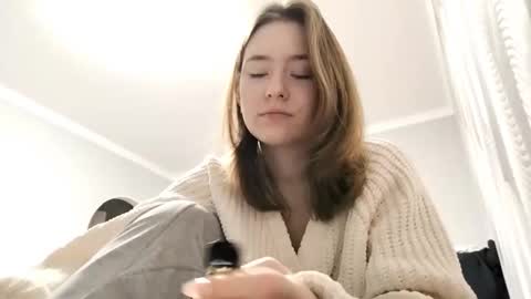 Snapshot of elysemaldonaldo chatting on 10.26.25 Luna online show from 10.26.25