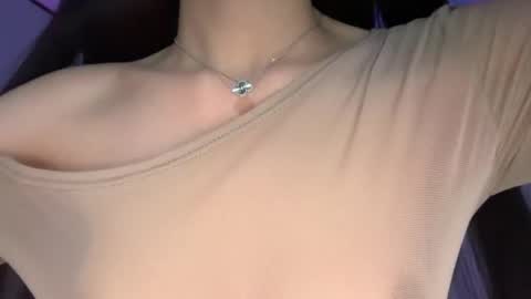 ElysHunter the girl will hunt you  online show from 11.23.25