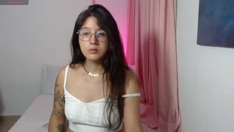 A N D R E A online show from 01.18.25