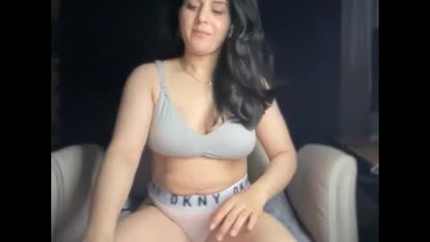 Ema Love online show from 11.27.25