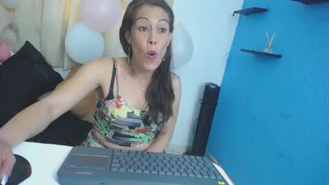Ema Cooper online show from 03.04.25