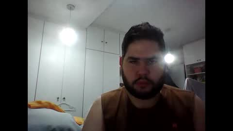 embarrassed_str8_3incher online show from 02.12.26