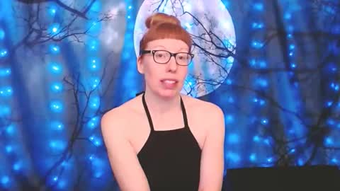 Snapshot of ember_starleena chatting on 10.17.25 Ember Starleena online show from 10.17.25