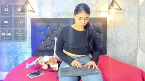 Ember Hodson online show from 09.14.25