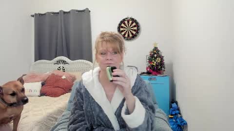 Ember Pheonixxx online show from 12.19.24