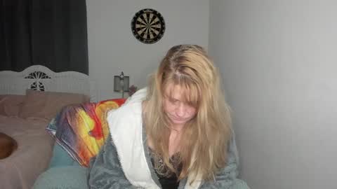 Ember Pheonixxx online show from 01.06.25