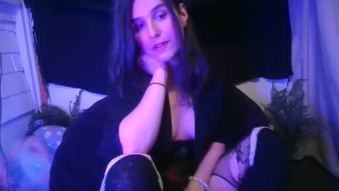 Ellie online show from 12.25.24