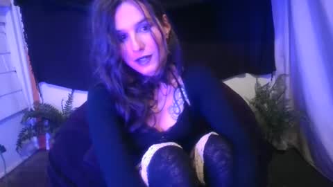 Ellie online show from 01.04.25