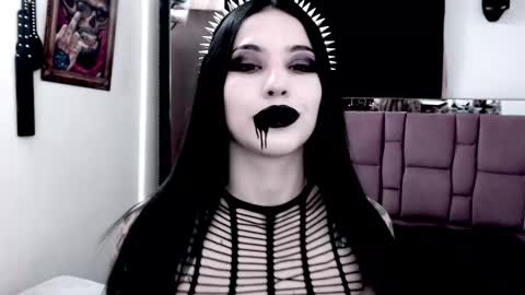 Snapshot of emearld_black chatting on 01.25.25 Emerald Black online show from 01.25.25