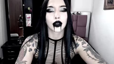 Snapshot of emearld_black chatting on 01.30.25 Emerald Black online show from 01.30.25