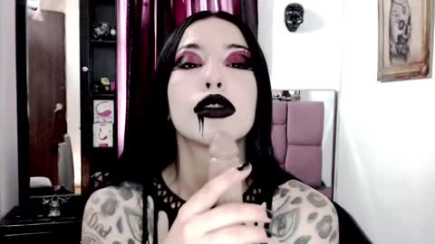 Snapshot of emearld_black chatting on 03.03.25 Emerald Black online show from 03.03.25