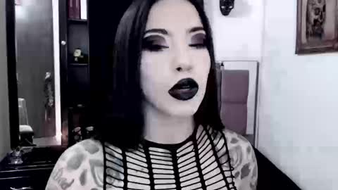 Snapshot of emearld_black chatting on 09.25.25 Emerald Black online show from 09.25.25