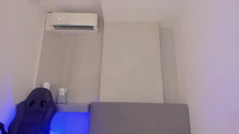emelie_89 online show from 12.15.24
