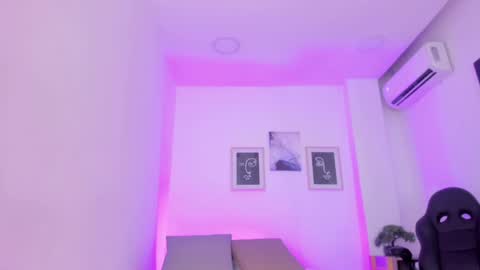 emelie_89 online show from 12.31.24