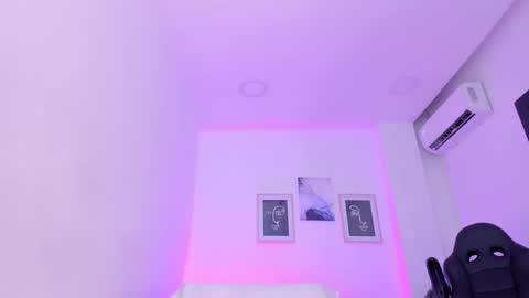 emelie_89 online show from 03.05.25