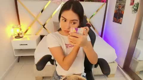 Snapshot of emelie_ch_ chatting on 08.08.26 Emily online show from 08.08.26