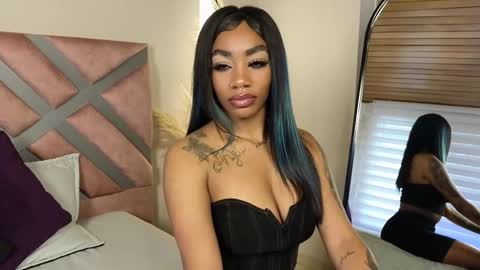 Snapshot of emely_brandon_ chatting on 03.04.25 anyelii online show from 03.04.25