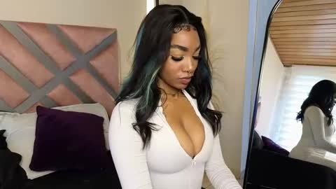 Snapshot of emely_brandon_ chatting on 03.10.25 anyelii online show from 03.10.25