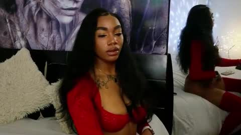 anyelii  online show from 02.18.26